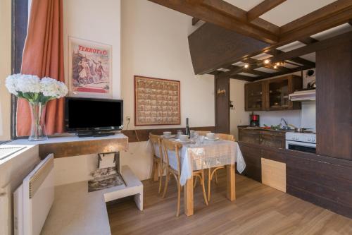 Grand Roc C415 from Slopes 280m, Mont-Blanc View & Parking - Happy Rentals