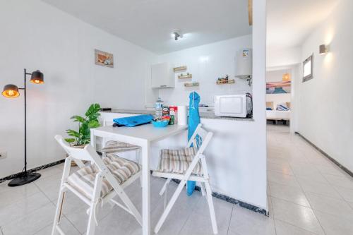 Suite Helios - 500M to the Beach By Lanzarote Vacation Homes