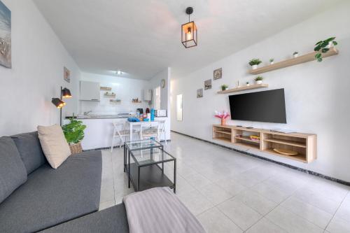 Suite Helios - 500M to the Beach By Lanzarote Vacation Homes