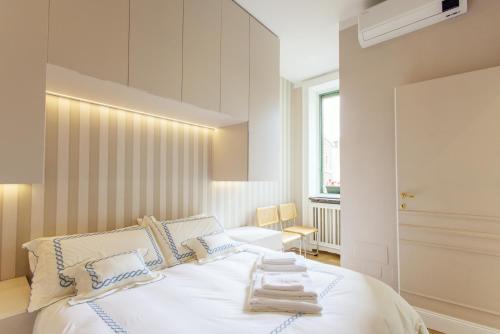 Marcora 6r luxury living apartment in Brera - 15min walk to Duomo