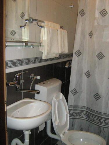 Bilik mandi di Villa Ana Marija