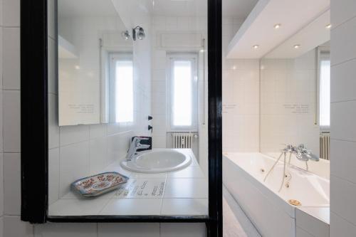 Urban House Best View 2 - Navigli Milano