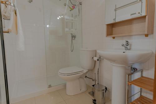 Rooftop with sea views by Holiday Rentals Algarve