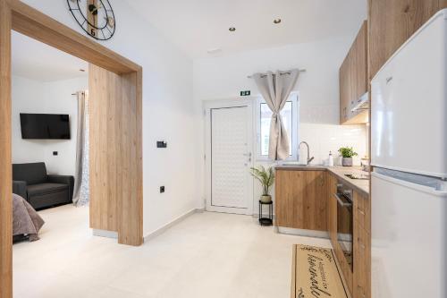 Horse Farm House - 5 Min to the Beach