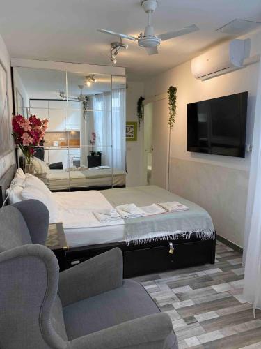 Interior Studio Serviced Apartment