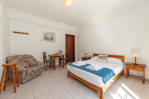 A66 - Pedra Alcada Stays Bedroom