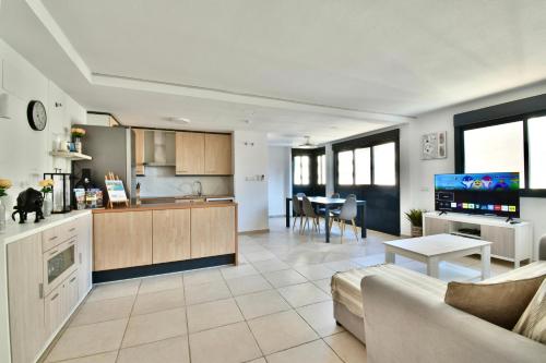 Tamarindo Apartment 6p - Playa La Cala Beach