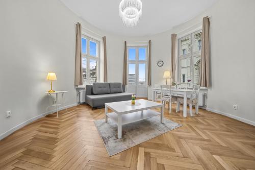 Prezidentský apartmán s výhľadom na palác