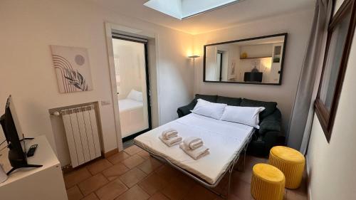 The Hidden Five Vatican Apartment Borgo Pio near Castel Sant Angelo