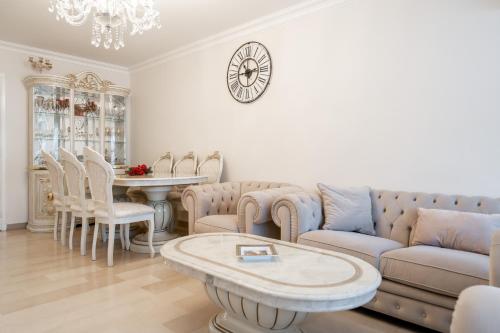 Bright & Luxurious Apartment - Heart of Cannes