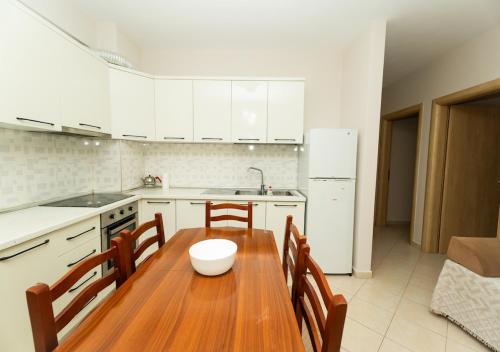 Albanian Roots Residence -2BR, Family Friendly