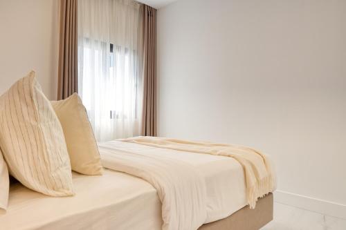 Beco Santa Emilia 1C, a Home in Madeira