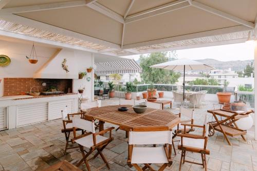 Sophia Penthouse in Glyfada Center 120sqm Terrace