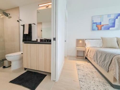 Foto Skyline Views Rooftop Pool FREE Parking 3