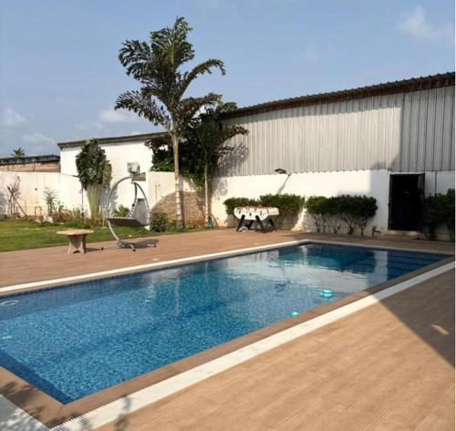 Swimmingpoolen hos eller tæt på Villa Soleil