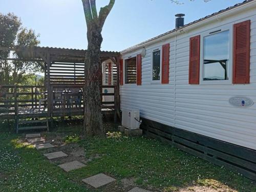 Mobil home avec terrasse pour 6 personnes à Anduze - API-1-52-450