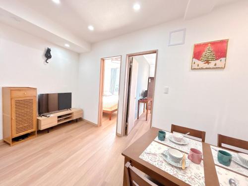 301, 6 min walk to subway stn, Tokyo Univ, Tokyo Tower, Tokyo-Dome direct by subway