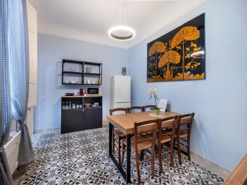 Uffizi Gallery Central Spacious 3BR Apartment