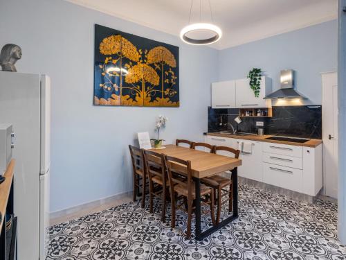 Uffizi Gallery Central Spacious 3BR Apartment
