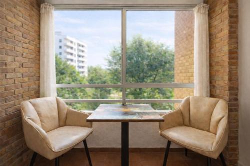 Atocha Apartments, Central Location Terrace, Kitchen, Fast WiFi, metro nearby