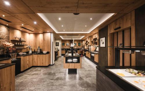 VALARA Alpine Art Hotel