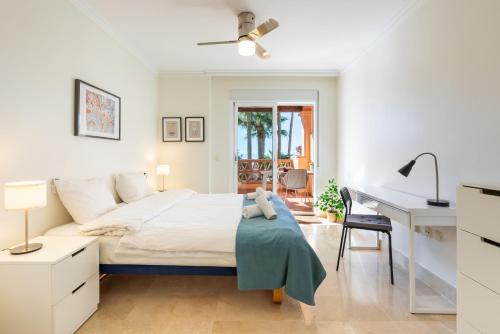 Resort Mediterra - Sea View Apartment near Golf with Pools & Fitness