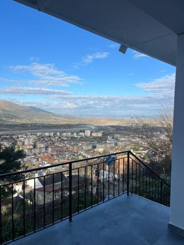 Foto sihtkohas Berat asuva majutusasutuse Pine Hill Villa galeriist