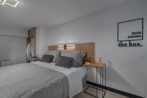 LOFTAKI - ATHENS Minimal Loft II