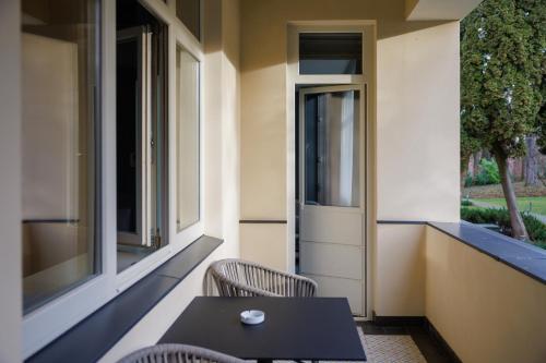 Lion's Castle Hotel — Balcony/Terrace