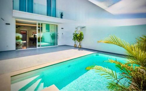 Alma Nomada Villa with Heated Pool & Solarium & Barbacue & Chillout Ideal for families