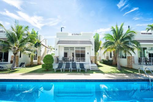 Gallery image of Oriental Beach Pearl Resort in Sam Roi Yot