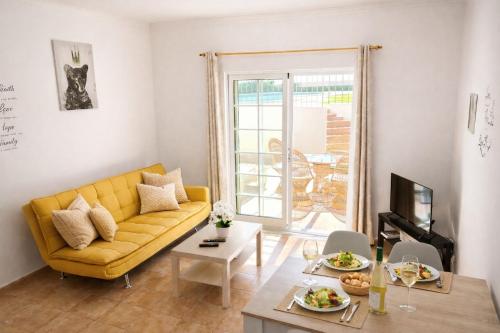 Casa Da Luz 18 - swimming pool and beach Town house