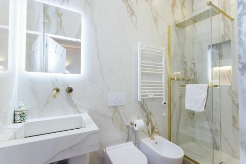 Marcora 6v luxury living apartment in Brera - 15min walk to Duomo