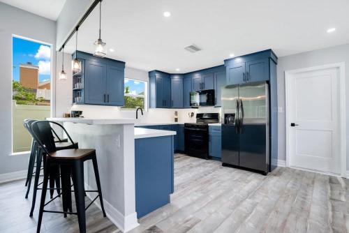 Luxury Villa Near Disney I Fully Renovated photo 8