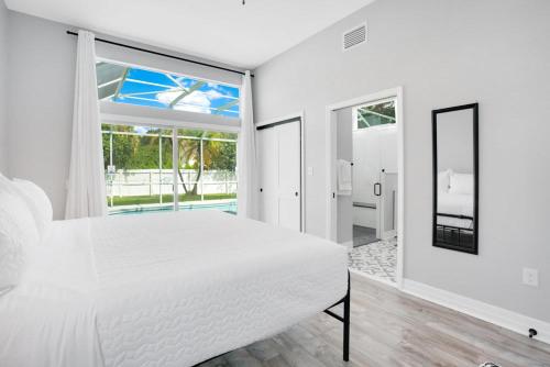 Luxury Villa Near Disney I Fully Renovated photo 23