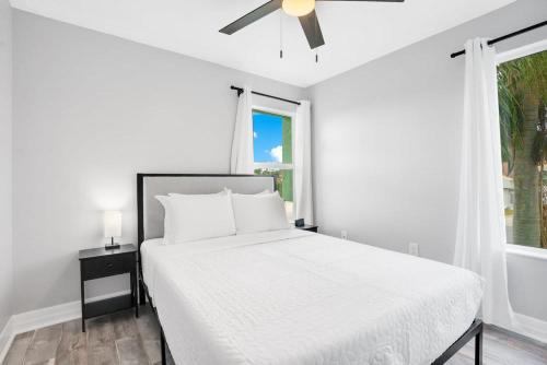 Luxury Villa Near Disney I Fully Renovated photo 30