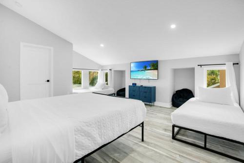 Luxury Villa Near Disney I Fully Renovated photo 46