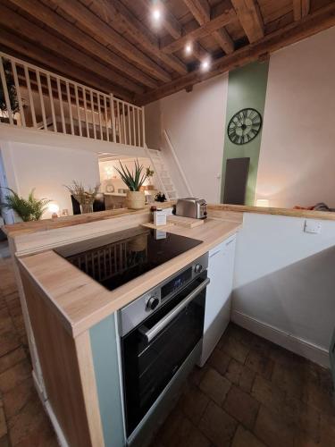 Spacious studio completely renovated right in the city center