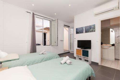 Le Lux, Moderne - Garage - Terrasse - Clim