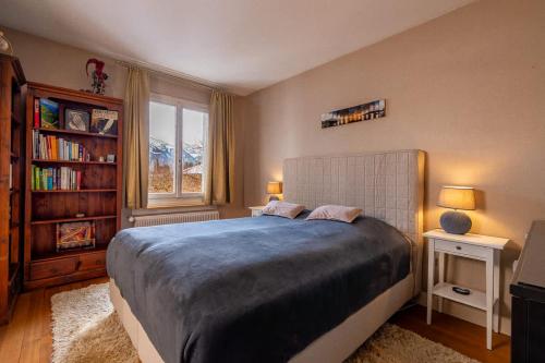 Lake and Mountain View Villa with Whirlpool and Free Parking in Huenibach