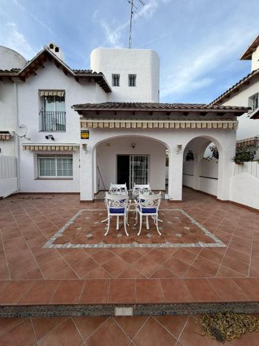 Casa tranquila cerca del mar 3 dobles, 6 pax