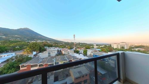 Enjoy San Salvador in Torre 91