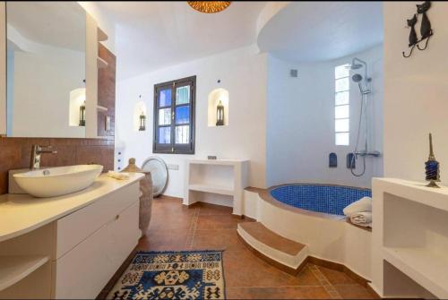 Pretty villa with 3 bedroom in Puerto Banus