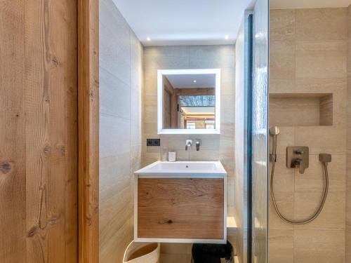 Appartement de luxe avec piscine et sauna, 8 couchages à Val-d'Isère - FR-1-694-437 photo 3