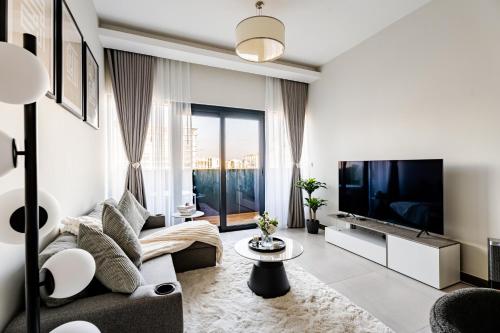 Luxury Stunning Burj Khalifa View High Floor Big Balcony Pool&Gym 1BR 80m2