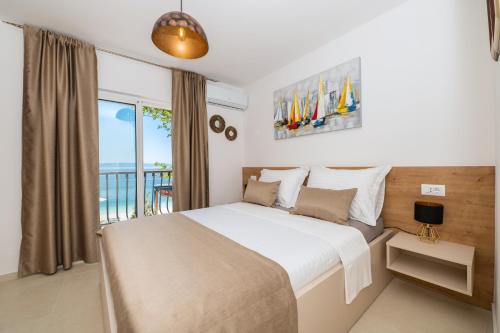Seaside holiday house Bratus, Makarska - 25055