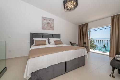 Seaside holiday house Bratus, Makarska - 25055