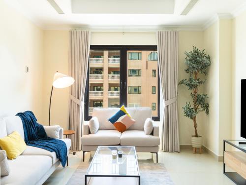 Cozy 1-Bedroom In The Pearl - FGR3