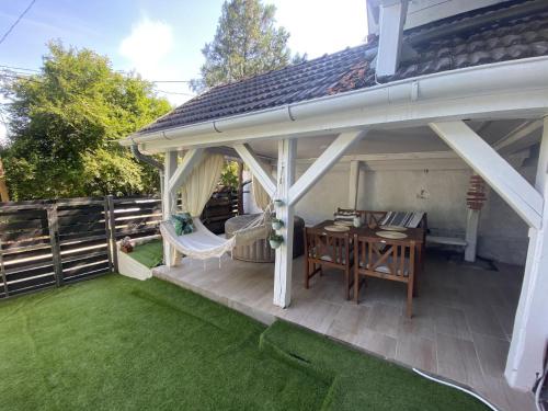 Moonlight Balcony Winehouse Vendégház