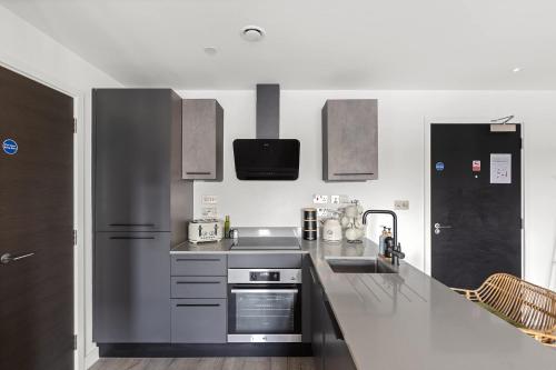 York apartment 2BR, Free & secure Parking York Apartment Retreat, 2BR with Free Secure Parking, Near Historic Centre photo 17